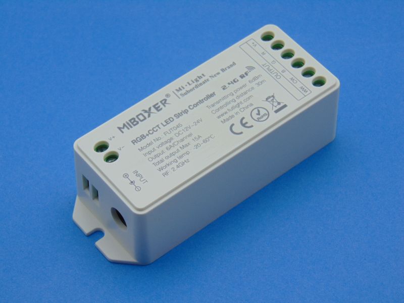 RGB+CCT RF ovladač FTU045A MiBoxer - samostatně